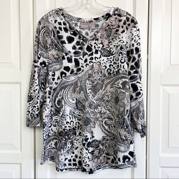 Chico's | Paisley Animal Grommet V-Neck Top Size 2 (US 12) - Picture 2 of 8